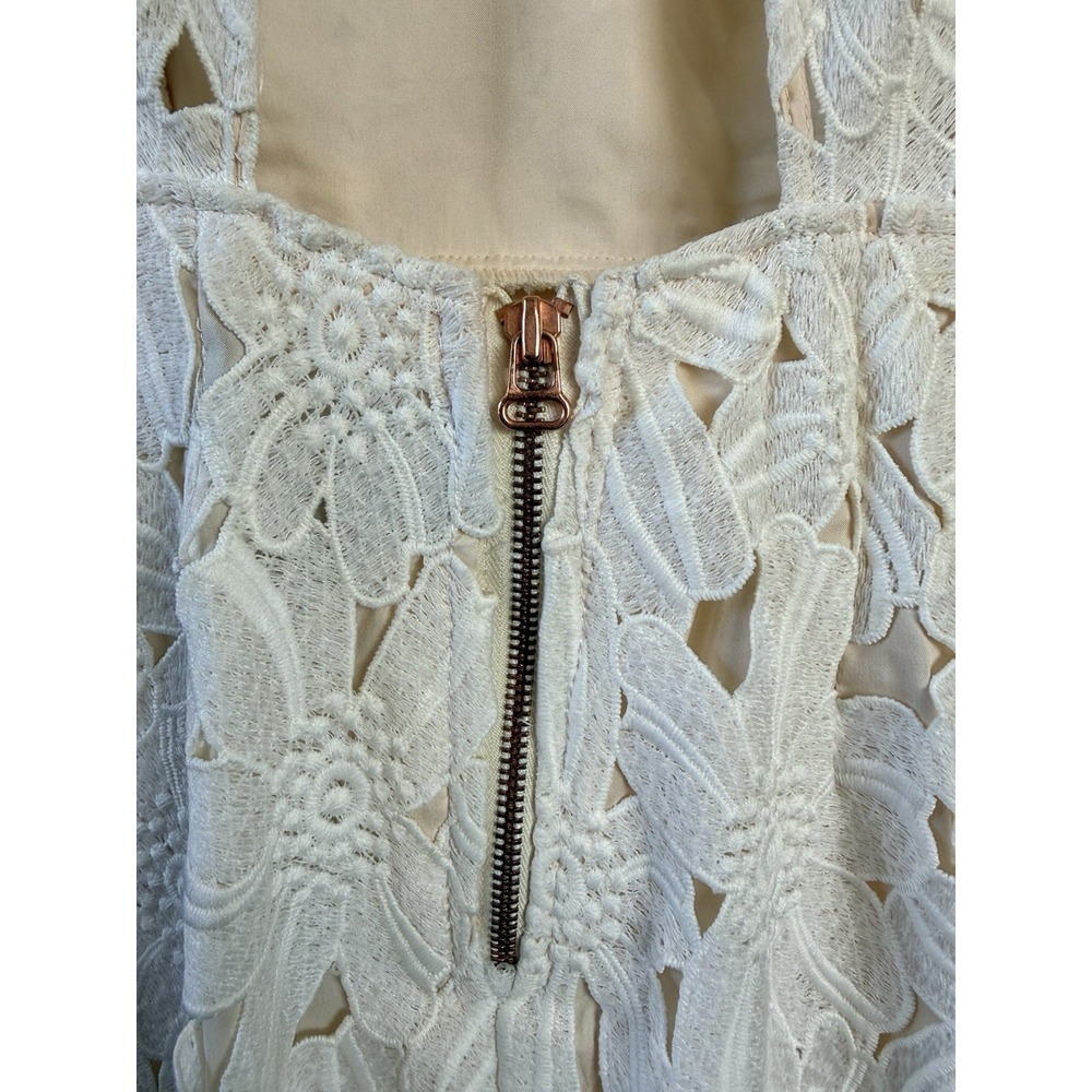 NWT Dolce Vita White Floral Lace Mini Dress Size Small Sheer Overlay Boho Chic - Picture 14 of 16